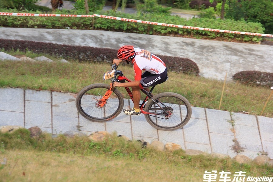 玛吉斯越野自行车,玛吉斯比赛视频