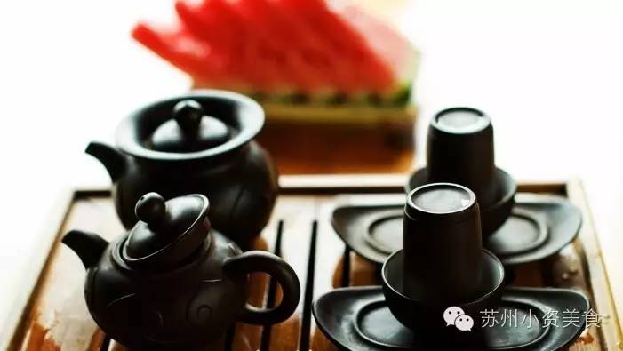 茶语絮人生丨一杯清茶一曲评弹在苏城把日子过成诗的人气茶馆√起来！