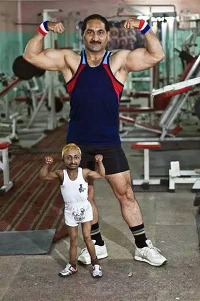 世界上最强壮的健美运动先生,世上最小健美先生