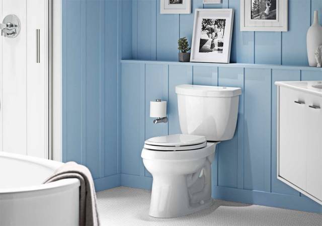 坐在马桶上思考吃什么,坐在马桶上思考的人