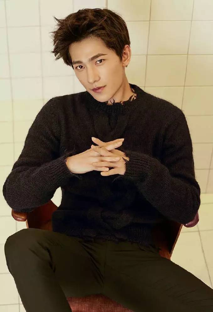 倪妮菱格棉服穿搭,杨幂倪妮新中式穿搭