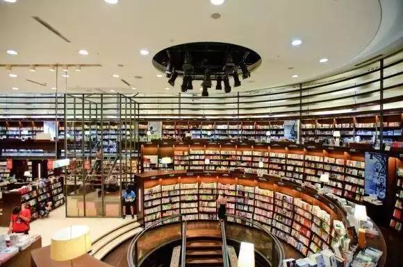 香港是购物者天堂吗,香港现在是购物天堂吗