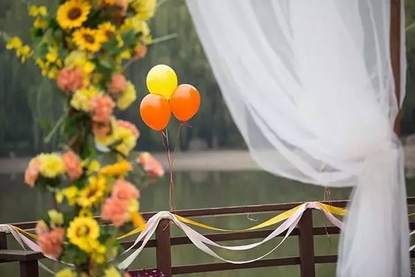 昨日一场独一无二的婚礼温暖了整个“国际庄”