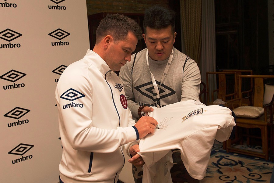 欧文拉杆中国行,金童欧文来中国