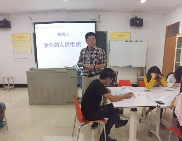 收入高且不累的职业,收入高的普通行业