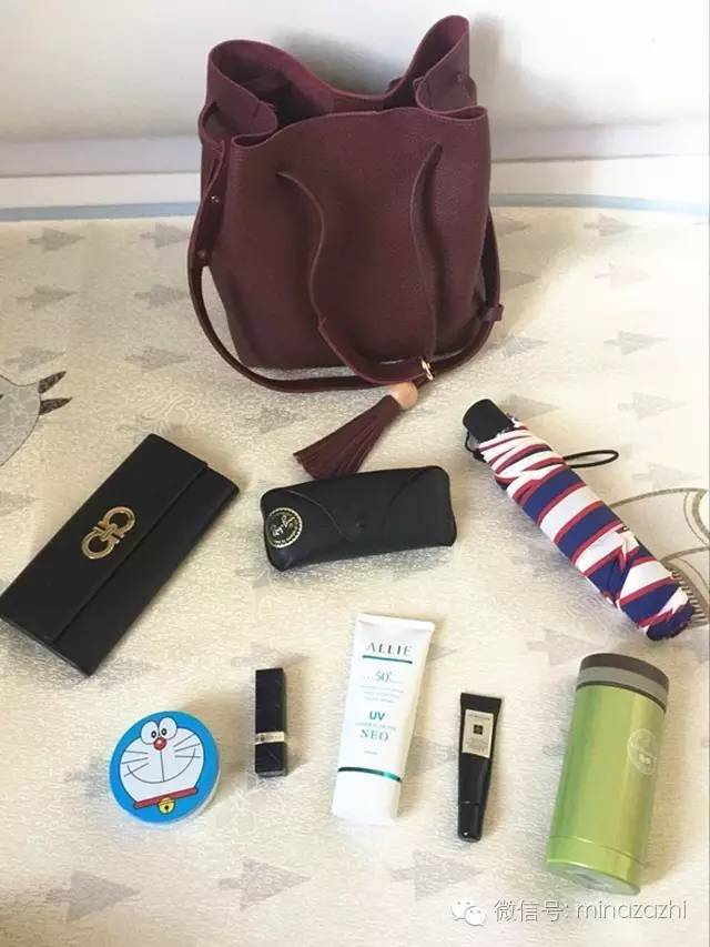 女生包里必备的迷你小物件推荐,好看又实用的小物件随身携带