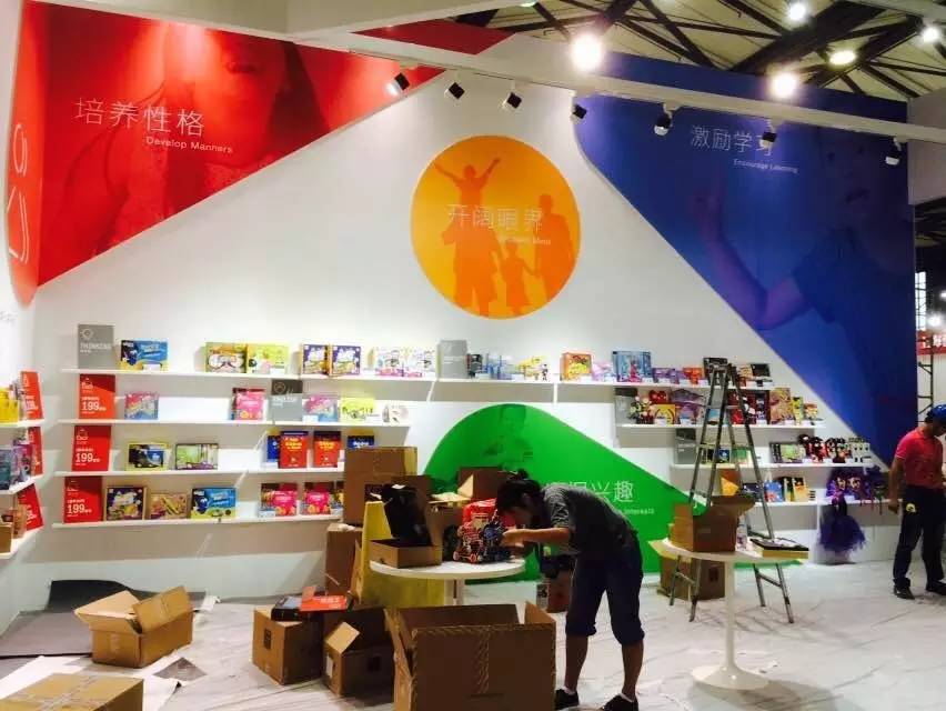 参观上海展会愿你会收获满满,上海玩博会惊喜娃娃