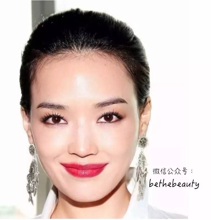 为什么画完眼妆看起来很凶,看起来眼睛有神但是不凶的眼妆