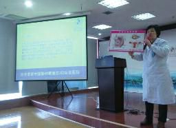 只要有月经就有生育能力吗,月经不规律的人怀孕几率大吗