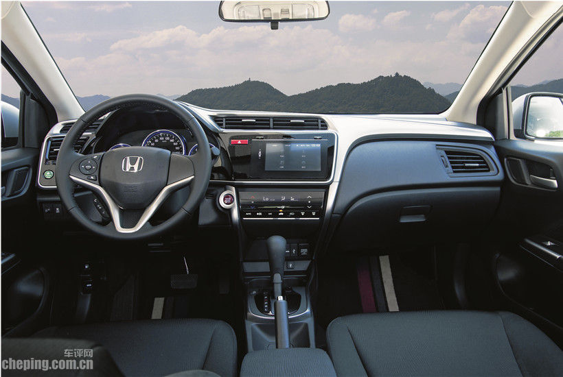 师出同门之争,师出同门却各有高招