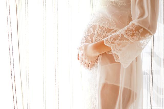 女生冬季保暖必备单品衣服,孕妈妈秋冬必备