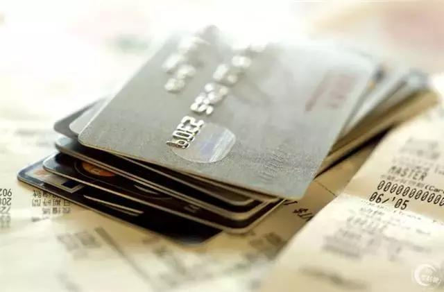 买车低利率贷款有哪些,买车无息贷款和低息贷款哪个好