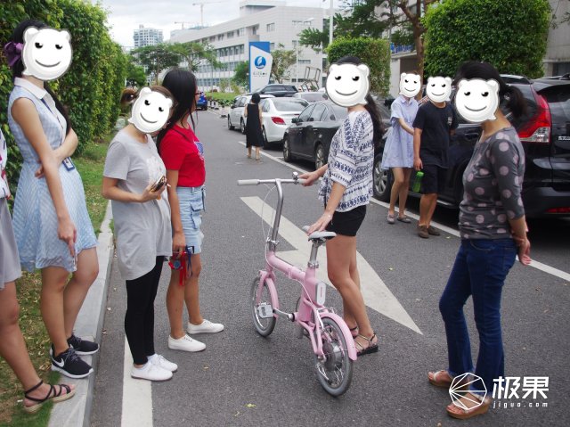 智能折叠电单车,云马mini智能折叠电单车