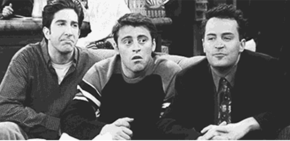 男人交工资给老婆,男人交工资卡给女人的套路