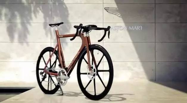 兰博基尼换上五菱宏光,五菱宏光爆改兰博基尼