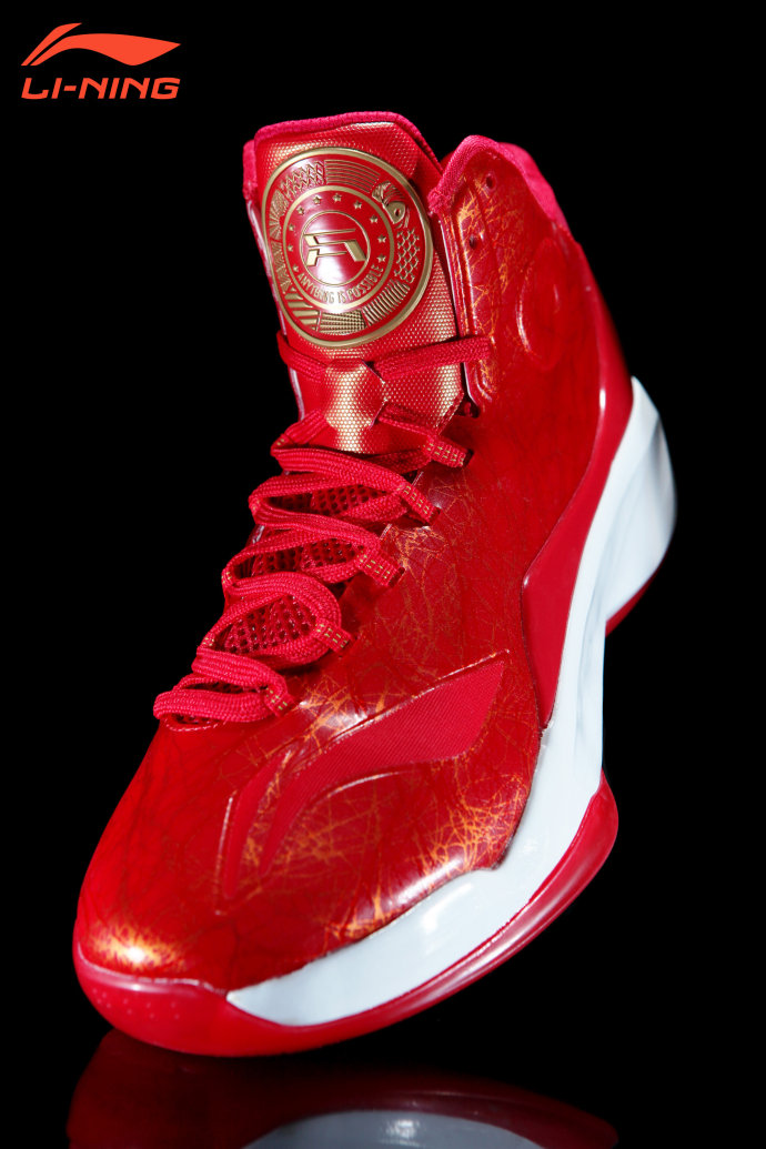 国产李宁的巅峰,李宁驭帅14low对比驭帅14