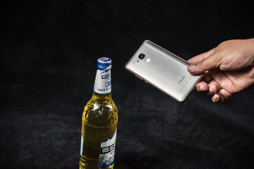 高品质助力5C，遭花样虐待后竟全身而退