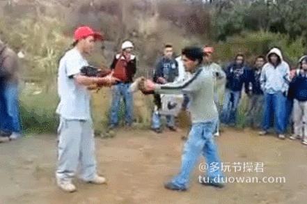 萌妹子搞笑动态图,小女孩萌萌的搞笑动态图