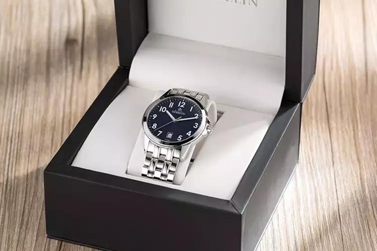 潜水表钢带还是橡胶表带,3000-5000元手表推荐瑞士腕表