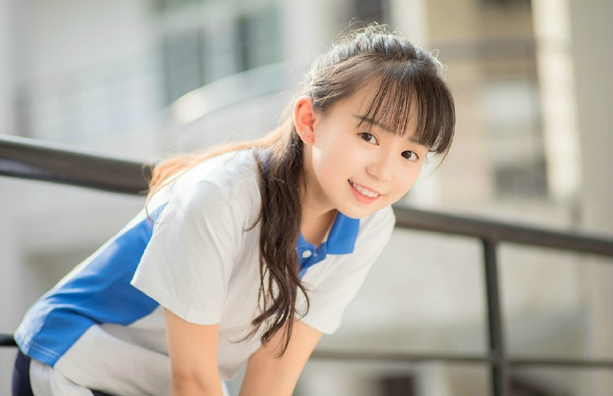 如果我的衣橱有深圳校服，我一定天天穿！美哭惹！