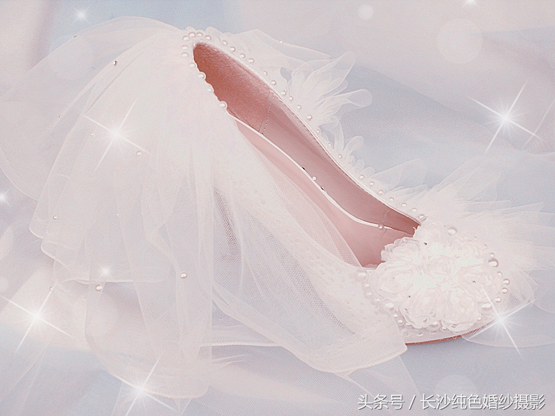 拍婚纱照鞋子怎么选,拍婚纱照应该选什么样的鞋子