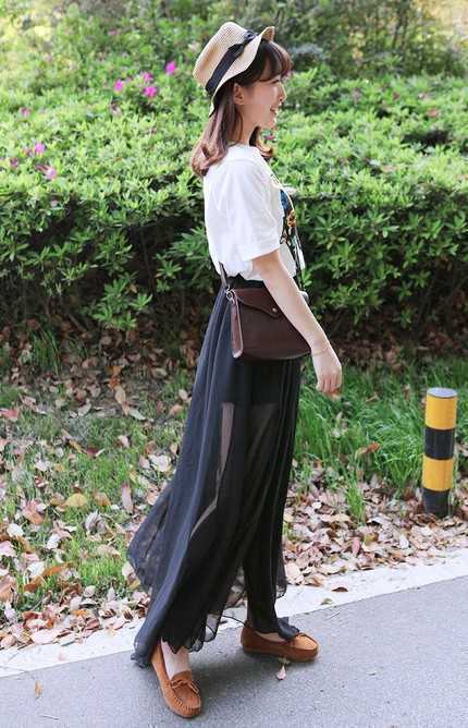 首尔街拍穿搭美女,韩国首尔女孩的街拍穿搭