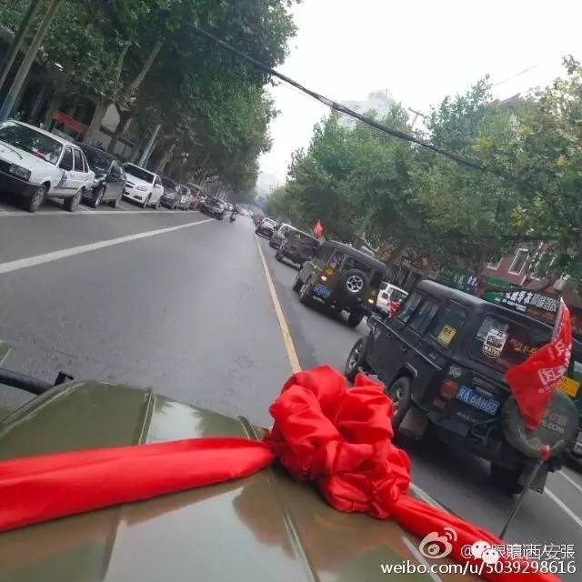 一对新人喜结良缘迎亲车队,鄠邑区新婚车队