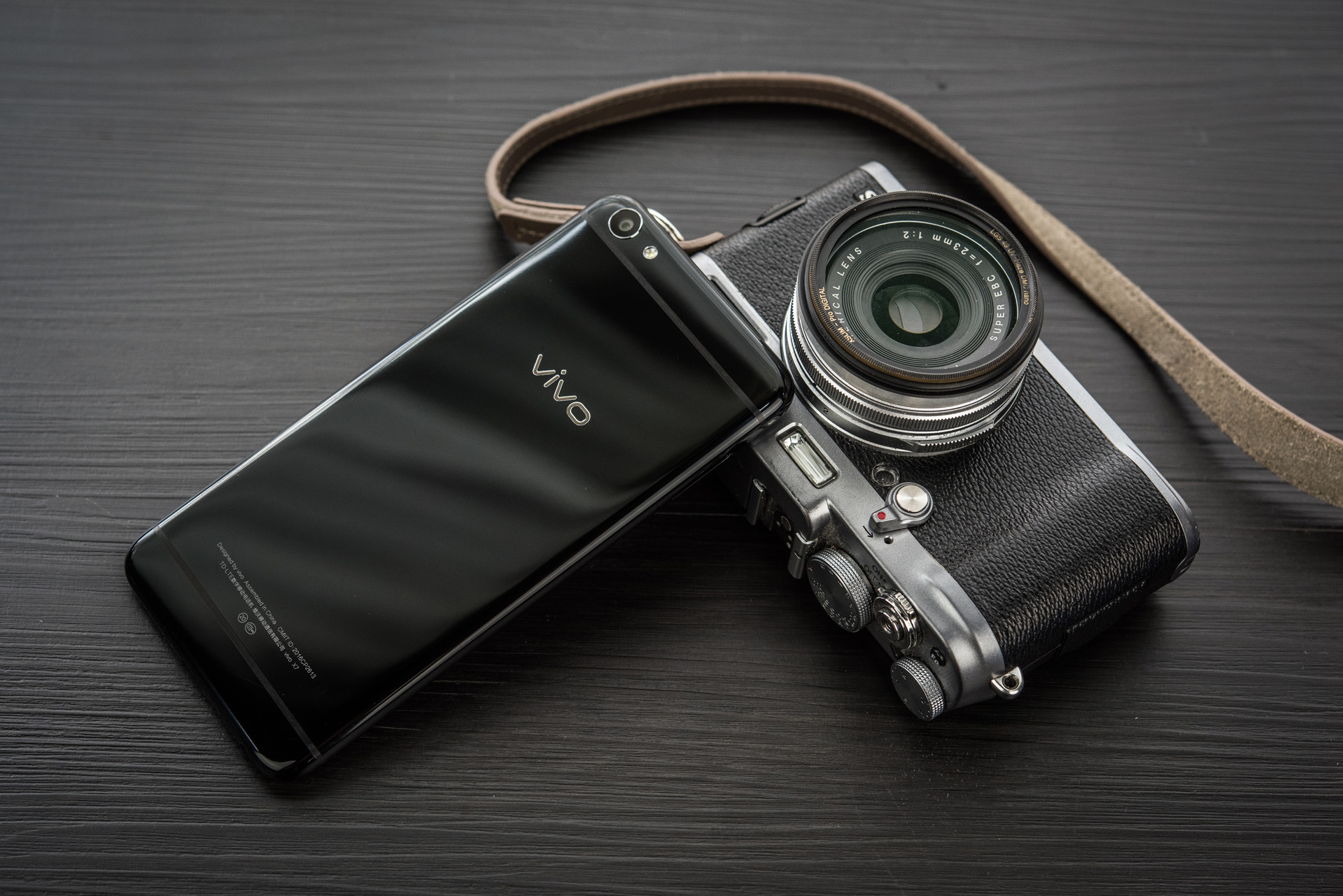 亮黑+128G价格只是苹果7三分一,vivo这机卖疯了