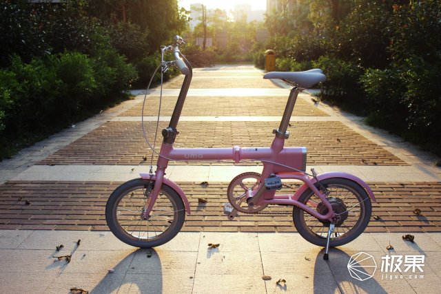 智能折叠电单车,云马mini智能折叠电单车