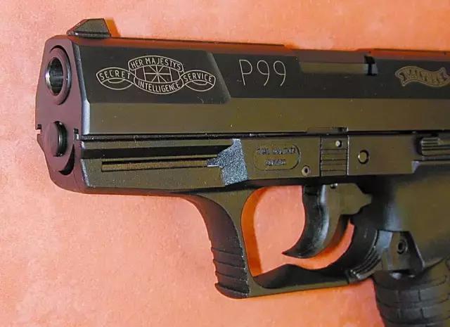 战术美学｜《疾速追杀》的“枪械世界”