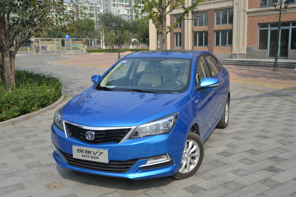 长安悦翔v7二手车试驾,悦翔v7试驾1.6l手动