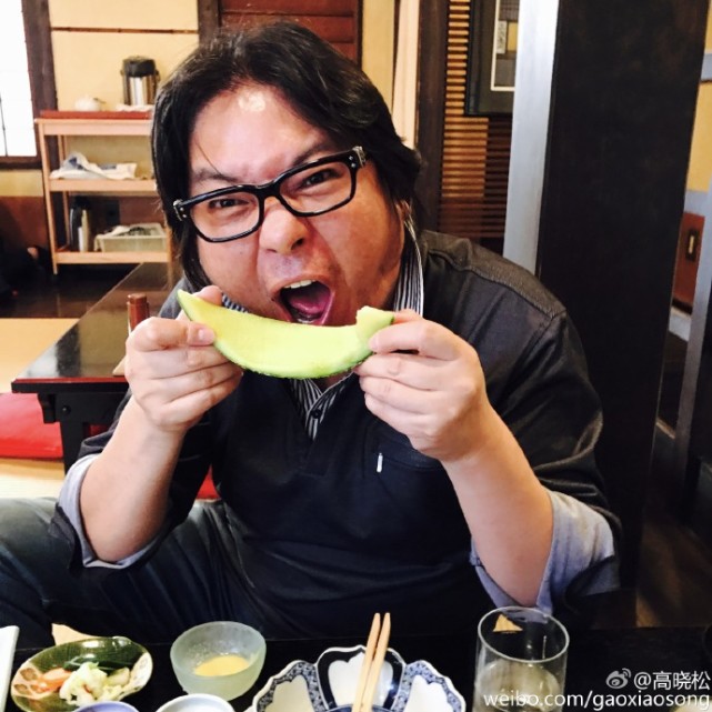 高晓松张嘴吃瓜,高晓松冬瓜表情