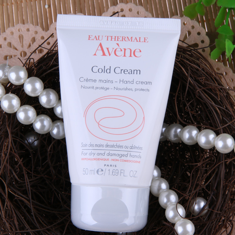 天气越来越冷了提前囤了几套,冬天晚上用超级保湿的护手霜