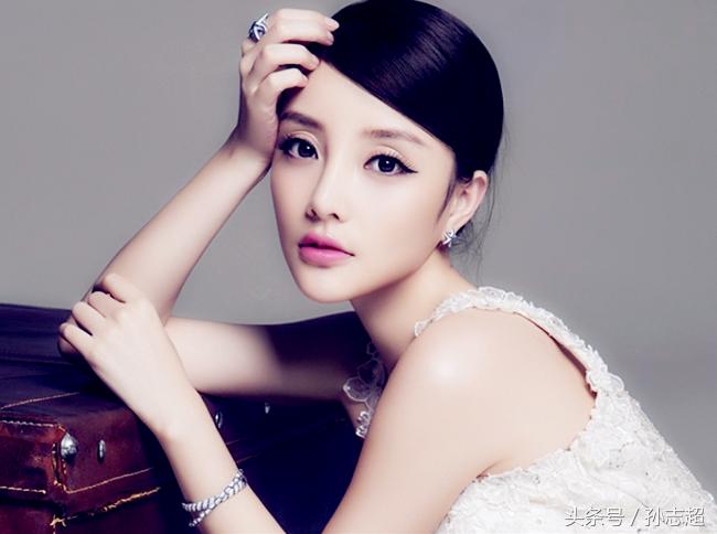 历届的金鹰女神谁的美最能打动你,历届金鹰女神最好看的