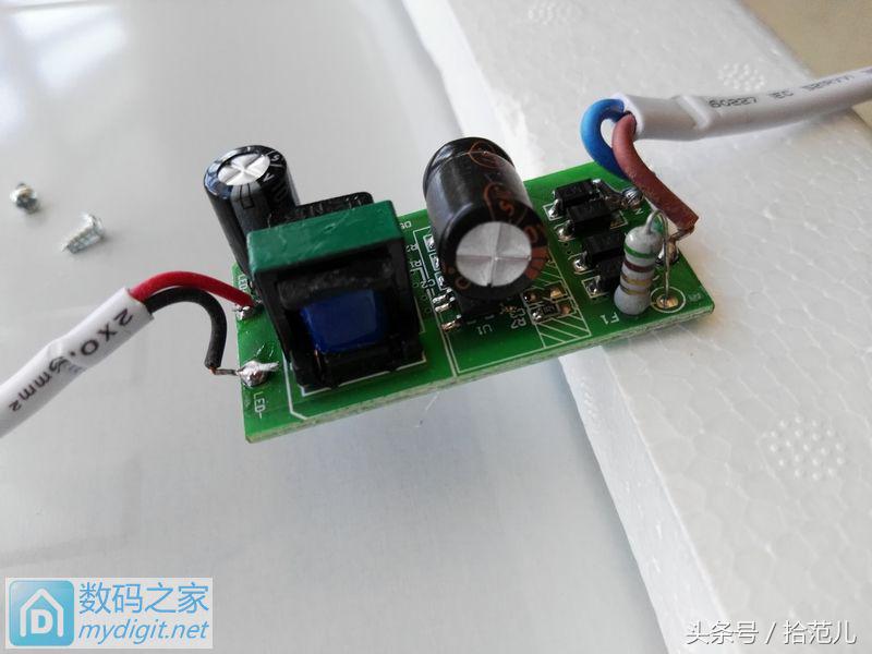 雷士吸顶灯12w报价多少,雷士led天花灯怎么拆解