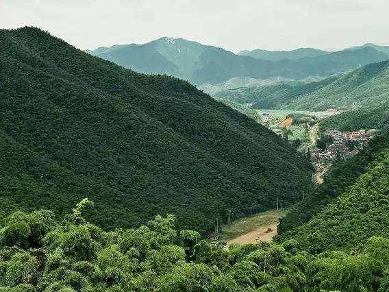 在干将莫邪的神话里，有一个地方，颜值逆天奢华而低调