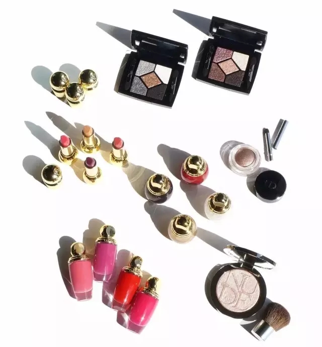 除了ysl星辰口红，还有哪些圣诞限定值得入手！（欧美彩妆篇）