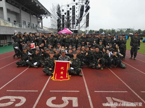 漫漫浮生里|很高兴遇见你,听听发自大一女生内心的诉说