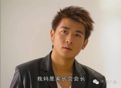 当年的校花为何变成现在的模样,18岁的天空校草现状