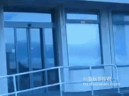 萌妹子搞笑动态图,小女孩萌萌的搞笑动态图