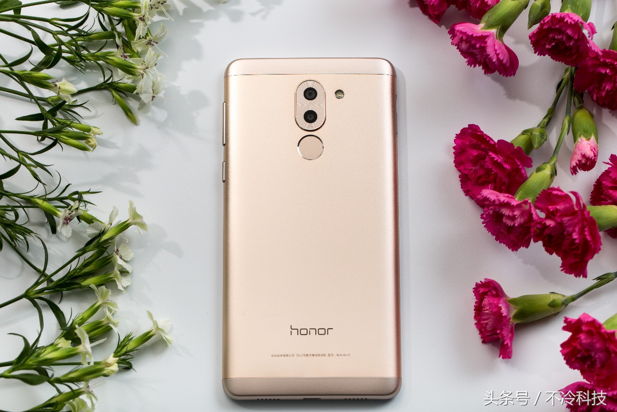 1500元手机推荐荣耀畅玩6x,荣耀6x与荣耀畅玩6x是否一样