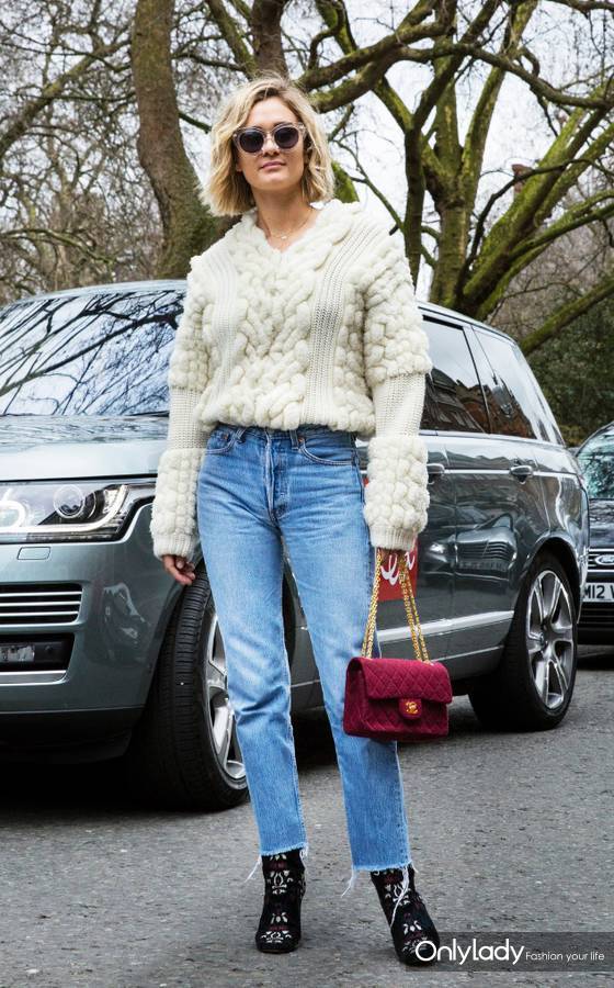 越穿越多的深秋怎么她们却看上去越来越瘦高？