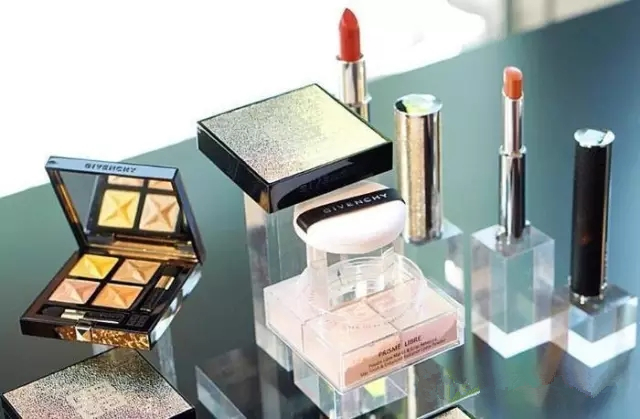 除了ysl星辰口红，还有哪些圣诞限定值得入手！（欧美彩妆篇）