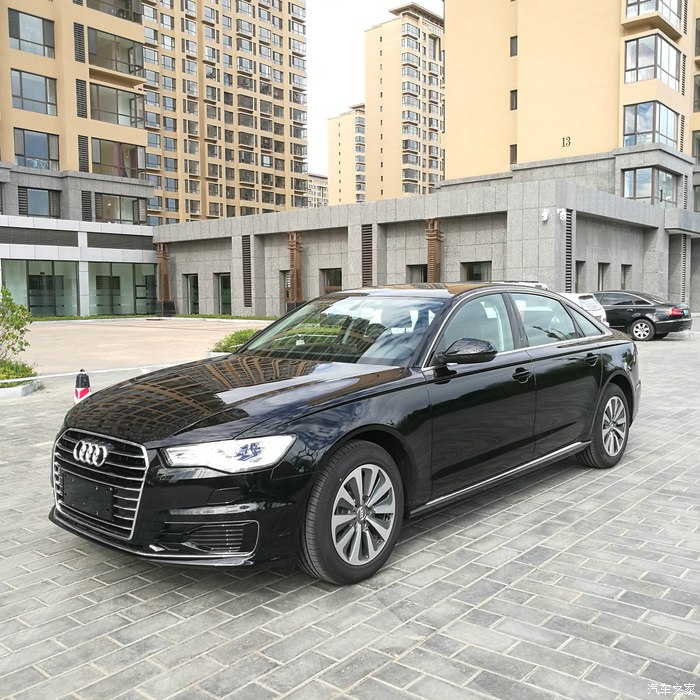 奥迪a6l2016款30fsi舒适型实拍,2016款奥迪a6l评测1.8t用车感悟