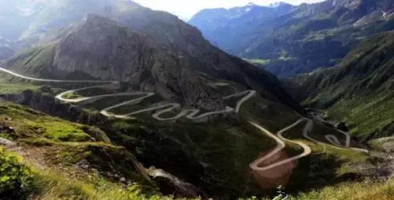 讯飞一夜间火了,竟和AI大战有关?