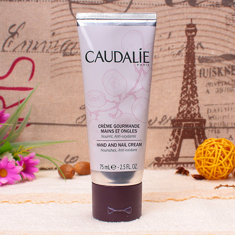 天气越来越冷了提前囤了几套,冬天晚上用超级保湿的护手霜