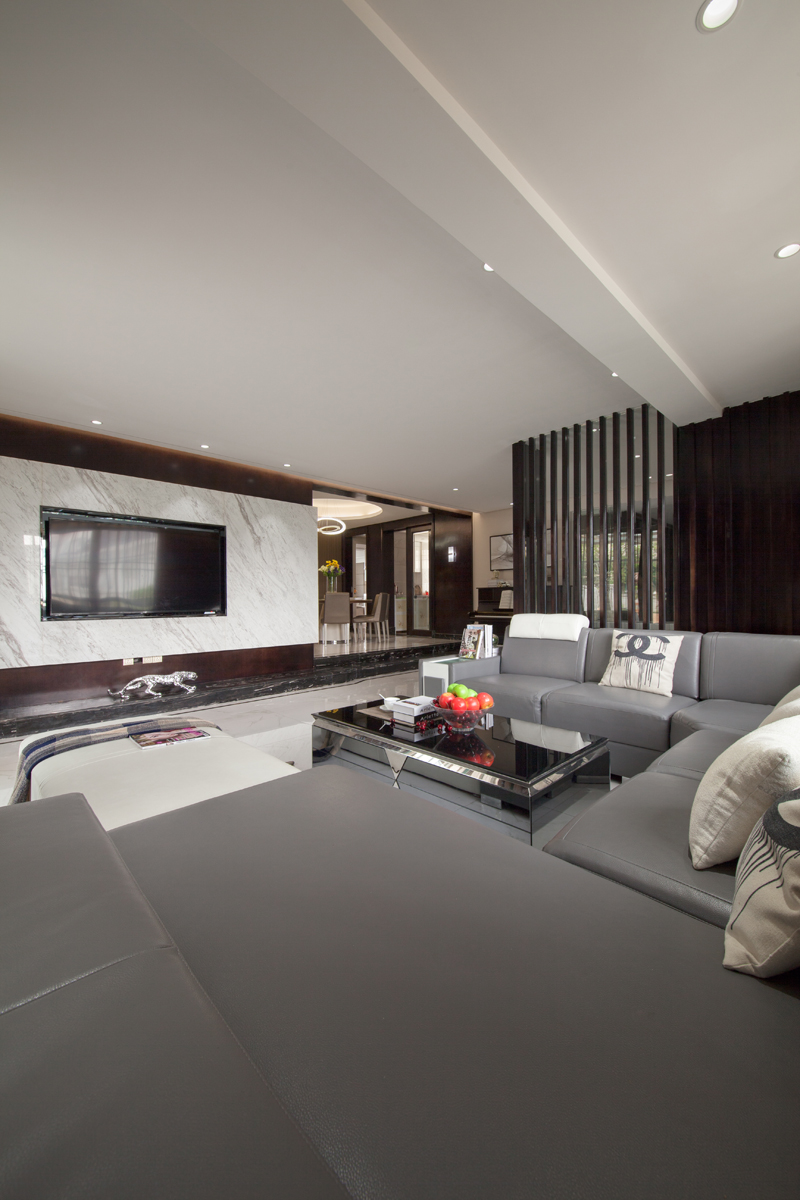 时尚生活家杂志,简约杂志风格