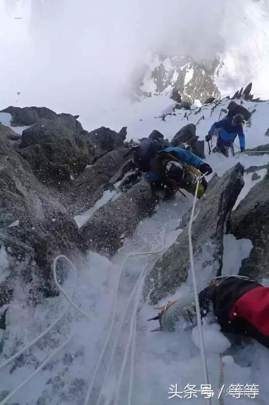 博格达峰登顶需要什么手续,博格达攀登视频教程