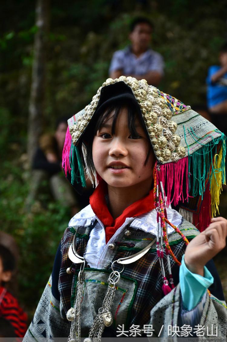 云南有个神秘的民族,云南深山里的原始部落女人