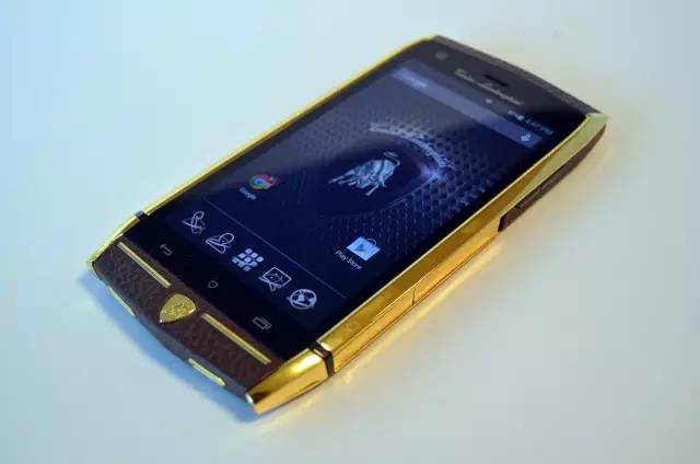 兰博基尼换上五菱宏光,五菱宏光爆改兰博基尼